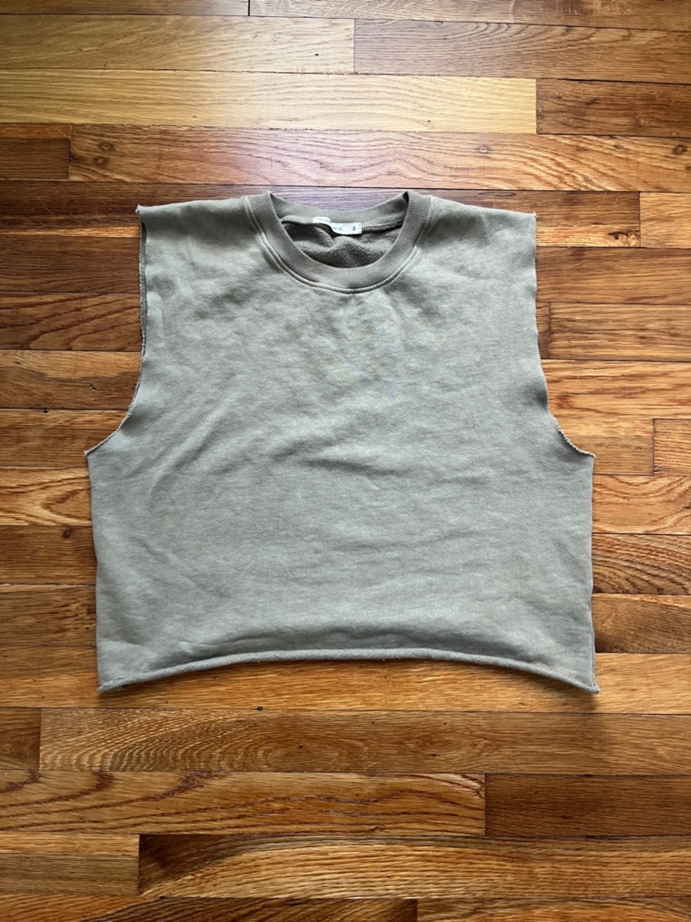 Cropped Sleeveless Tank Top - Olive